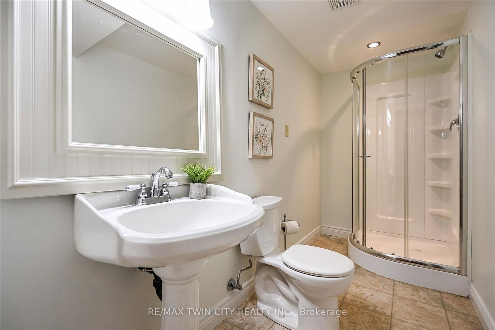 33 Maccoll Place • Haldimand, ON photo 28