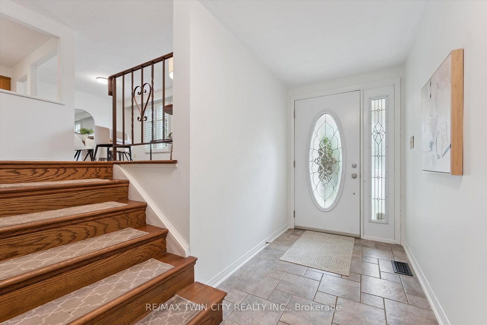 33 Maccoll Place • Haldimand, ON photo 5