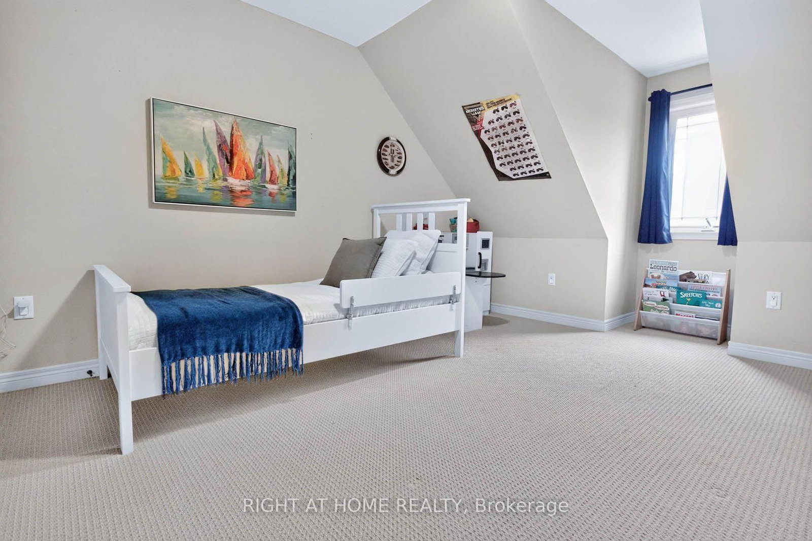 16 Rolling Lane • Hamilton, ON photo 23