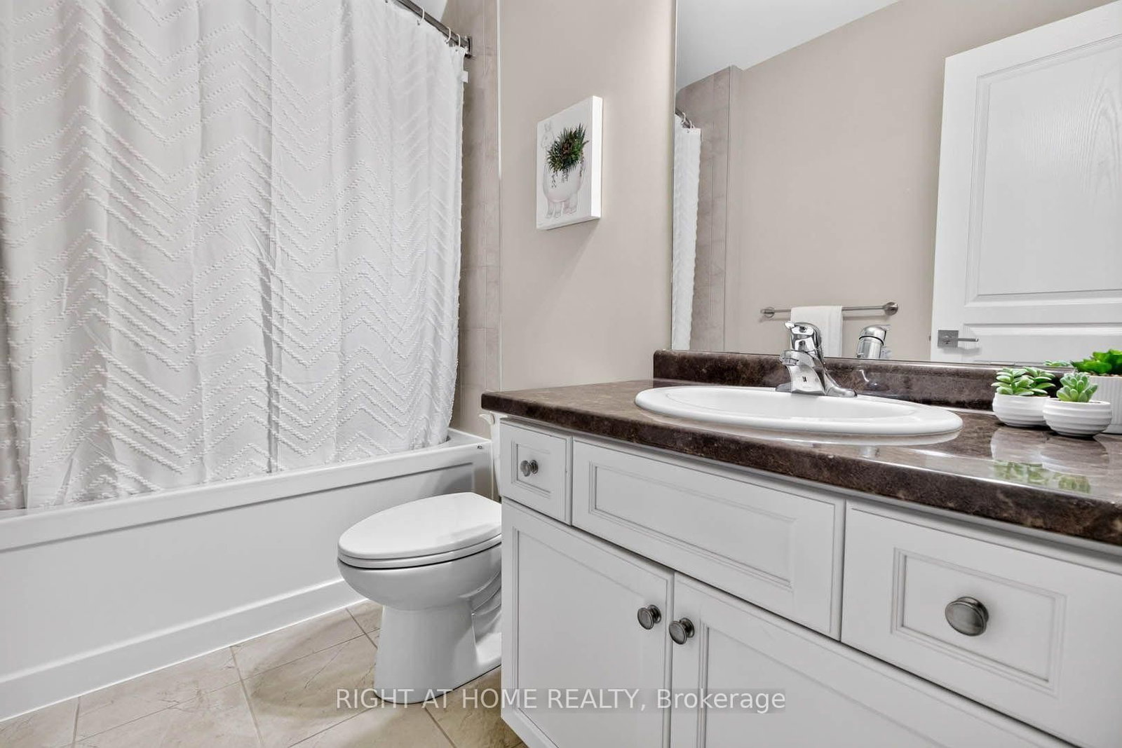 16 Rolling Lane • Hamilton, ON photo 24