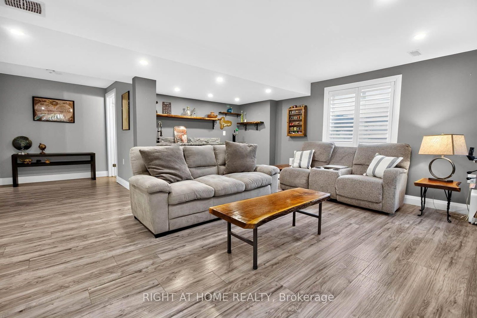 16 Rolling Lane • Hamilton, ON photo 26
