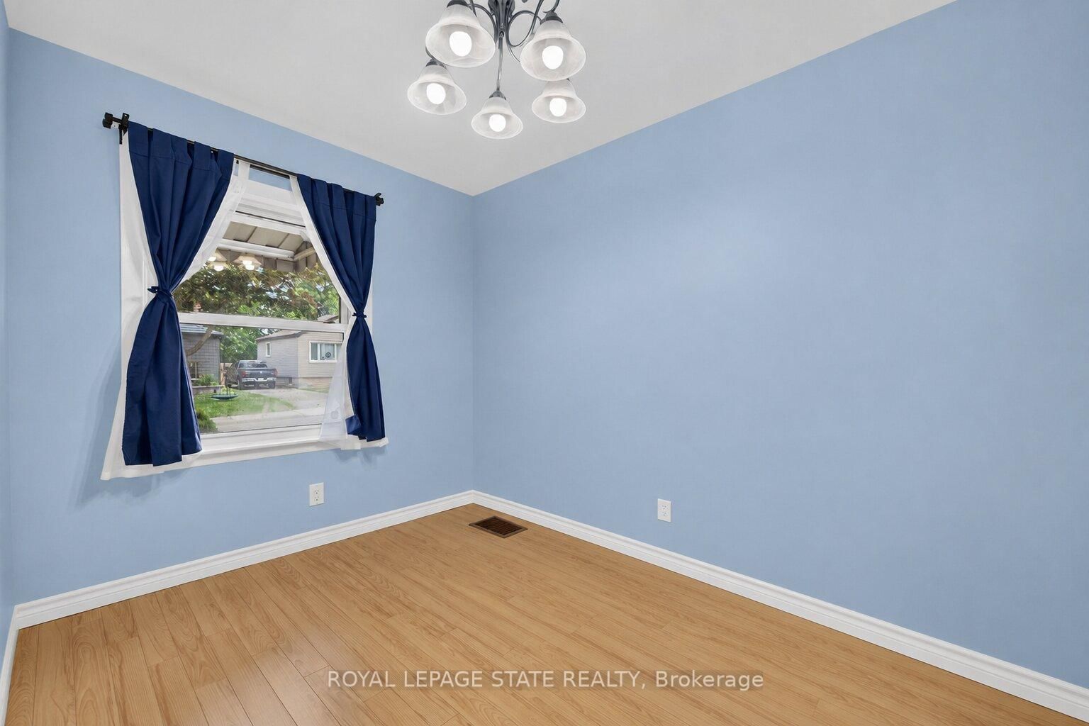 302 East 28th Street • Hamilton, ON photo 11