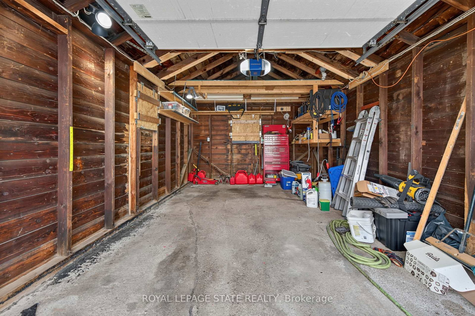 302 East 28th Street • Hamilton, ON photo 19