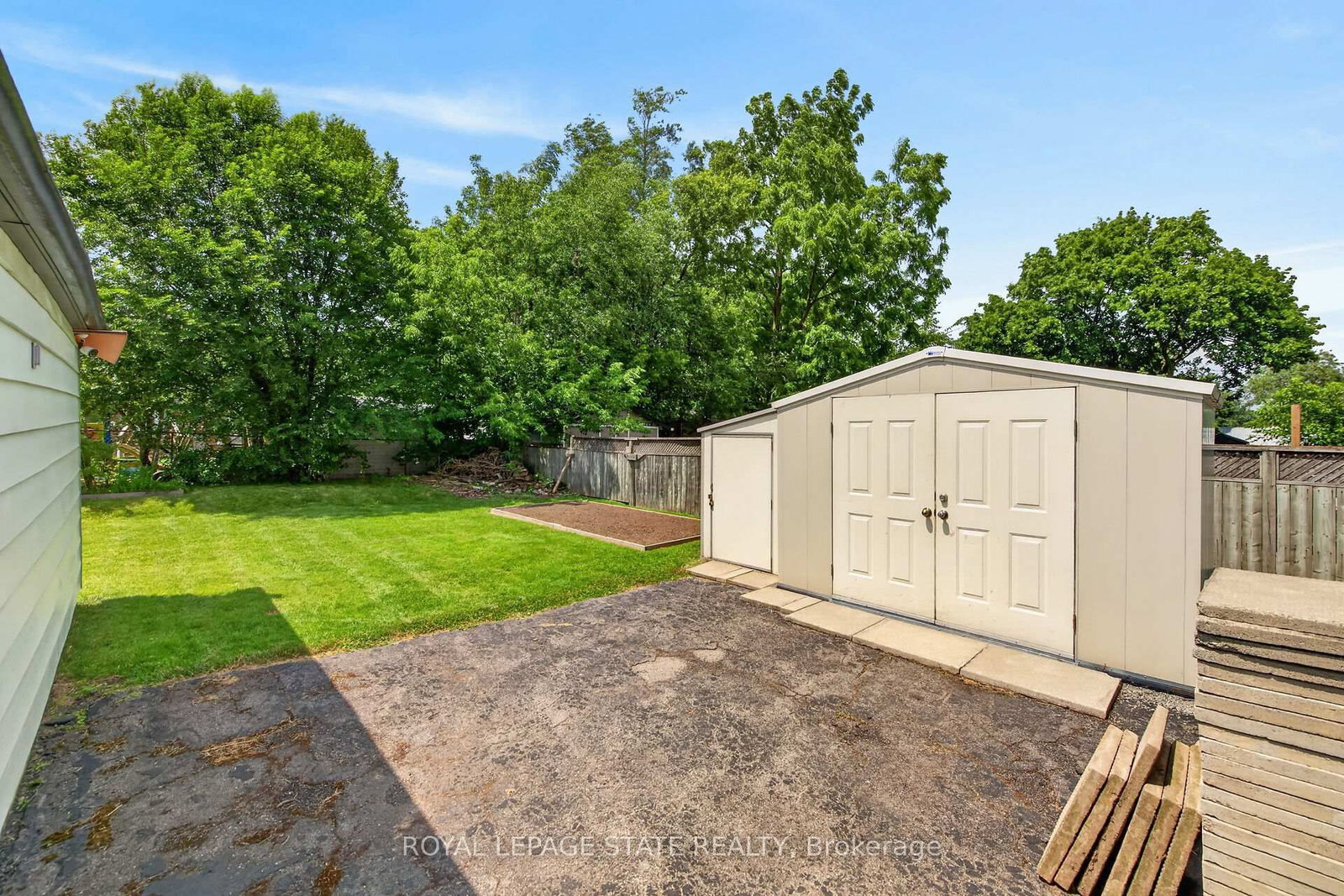 302 East 28th Street • Hamilton, ON photo 22