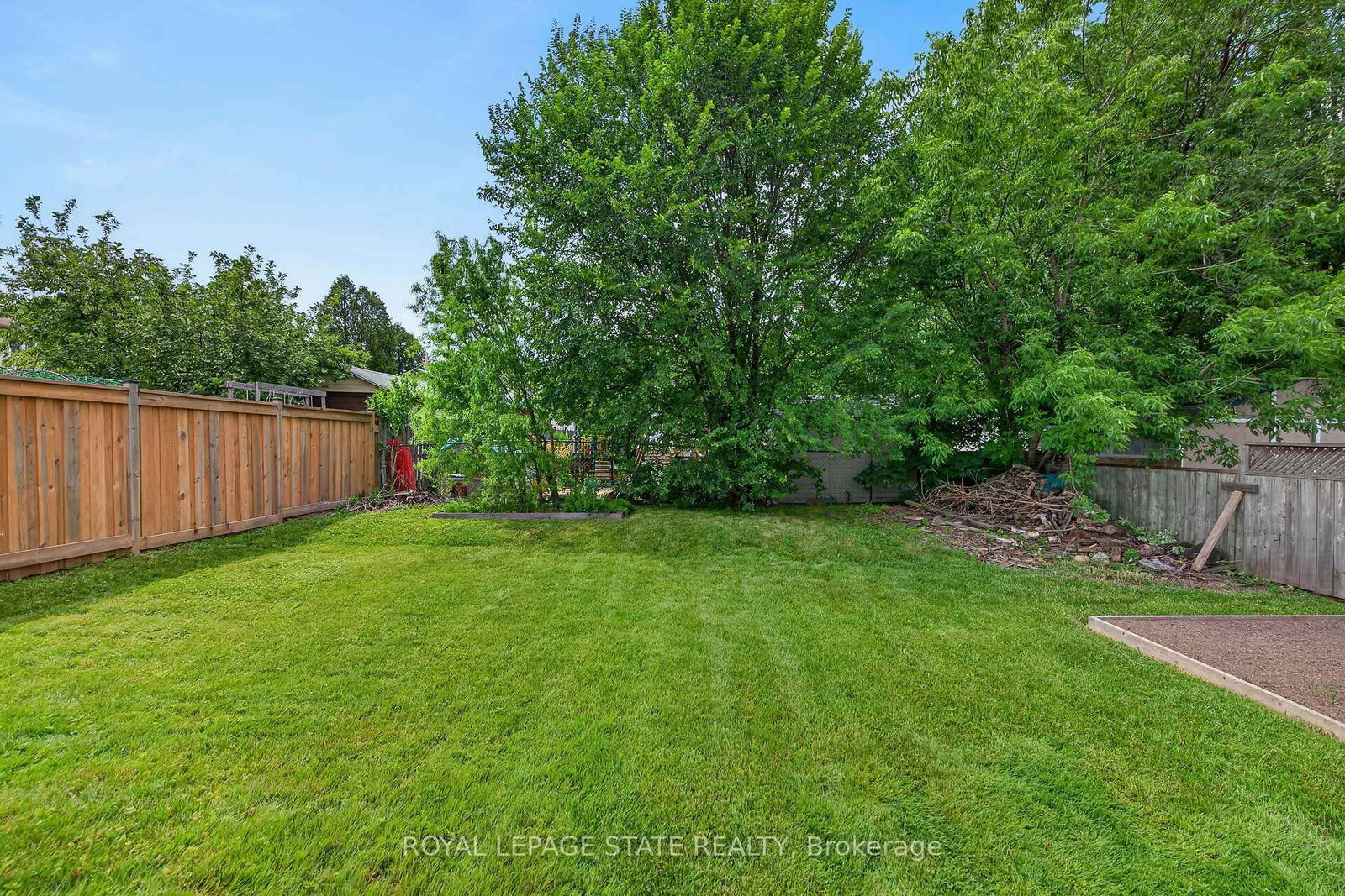 302 East 28th Street • Hamilton, ON photo 25