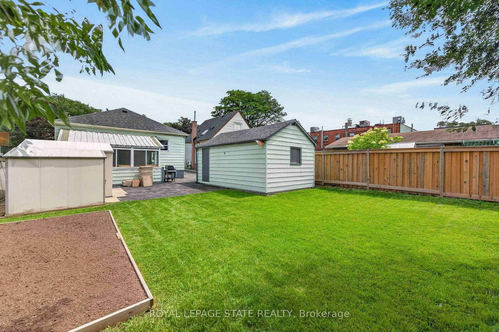 302 East 28th Street • Hamilton, ON photo 27