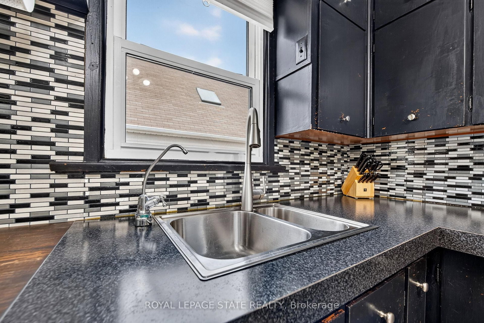 302 East 28th Street • Hamilton, ON photo 6