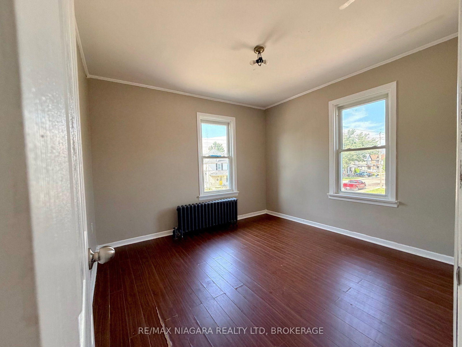 93 State Street • Welland, ON photo 15