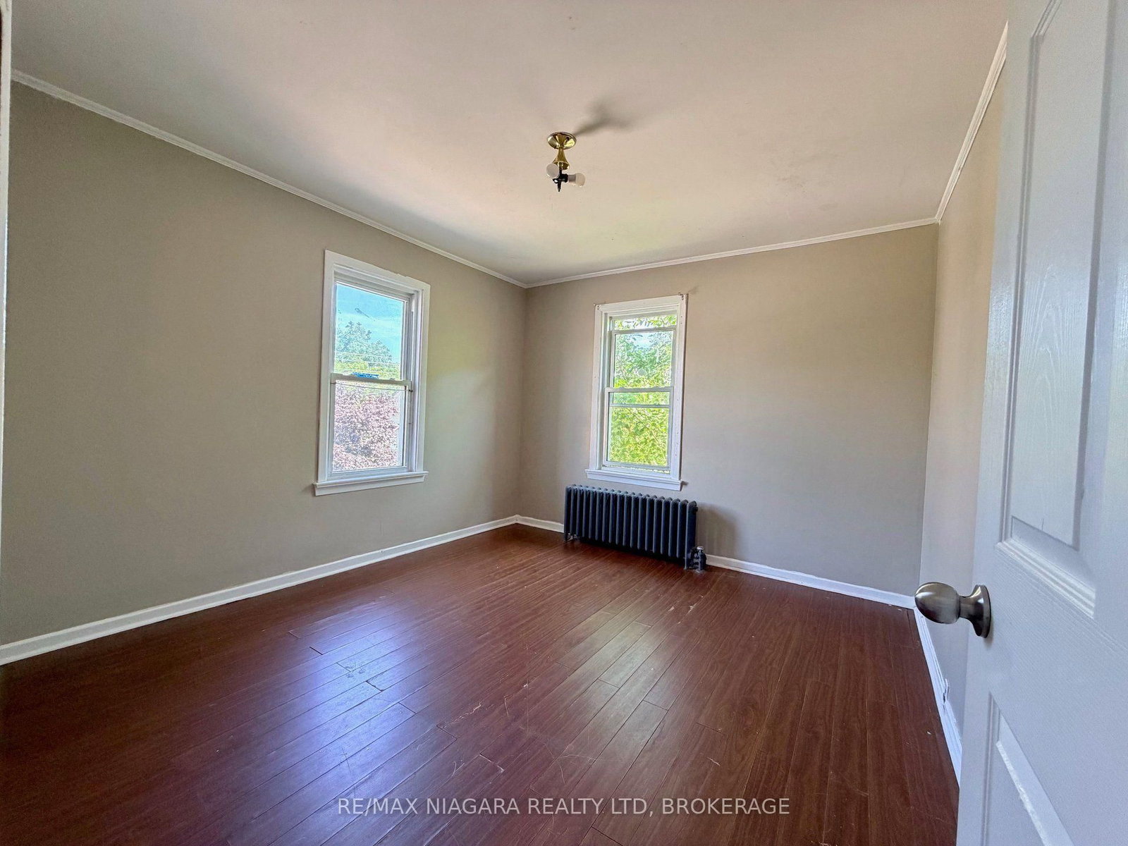 93 State Street • Welland, ON photo 16
