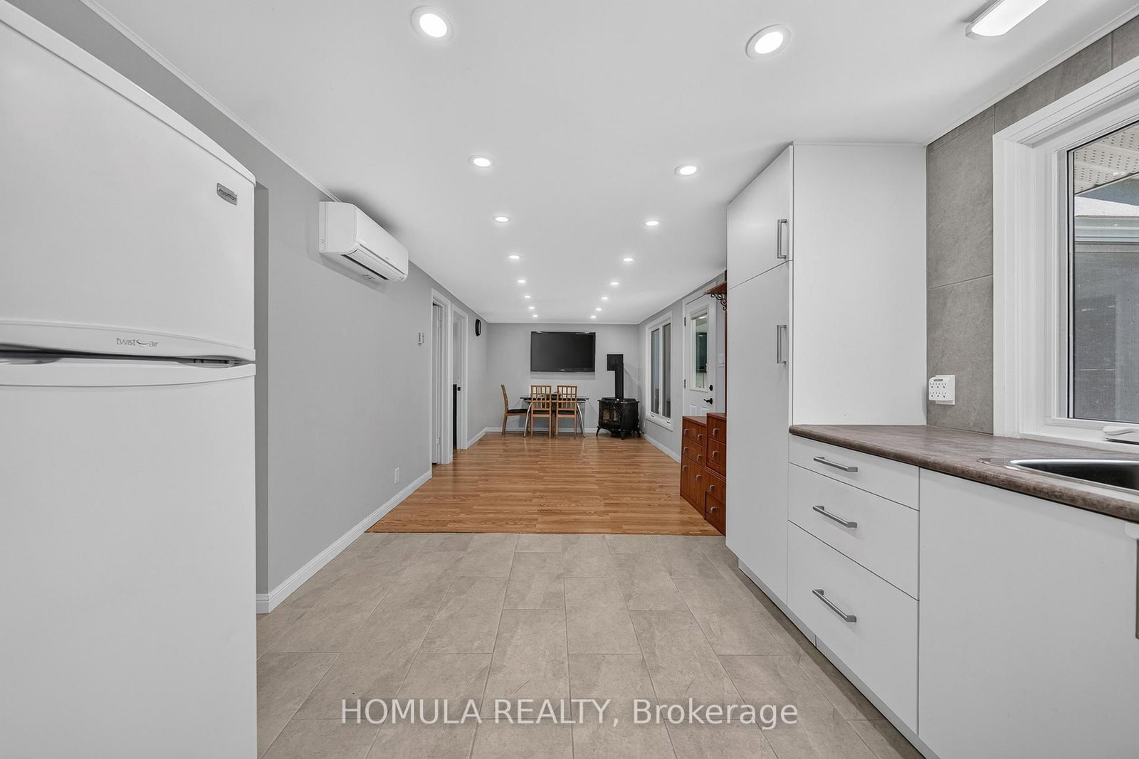 24 Riverside Drive • Kawartha Lakes, ON photo 14