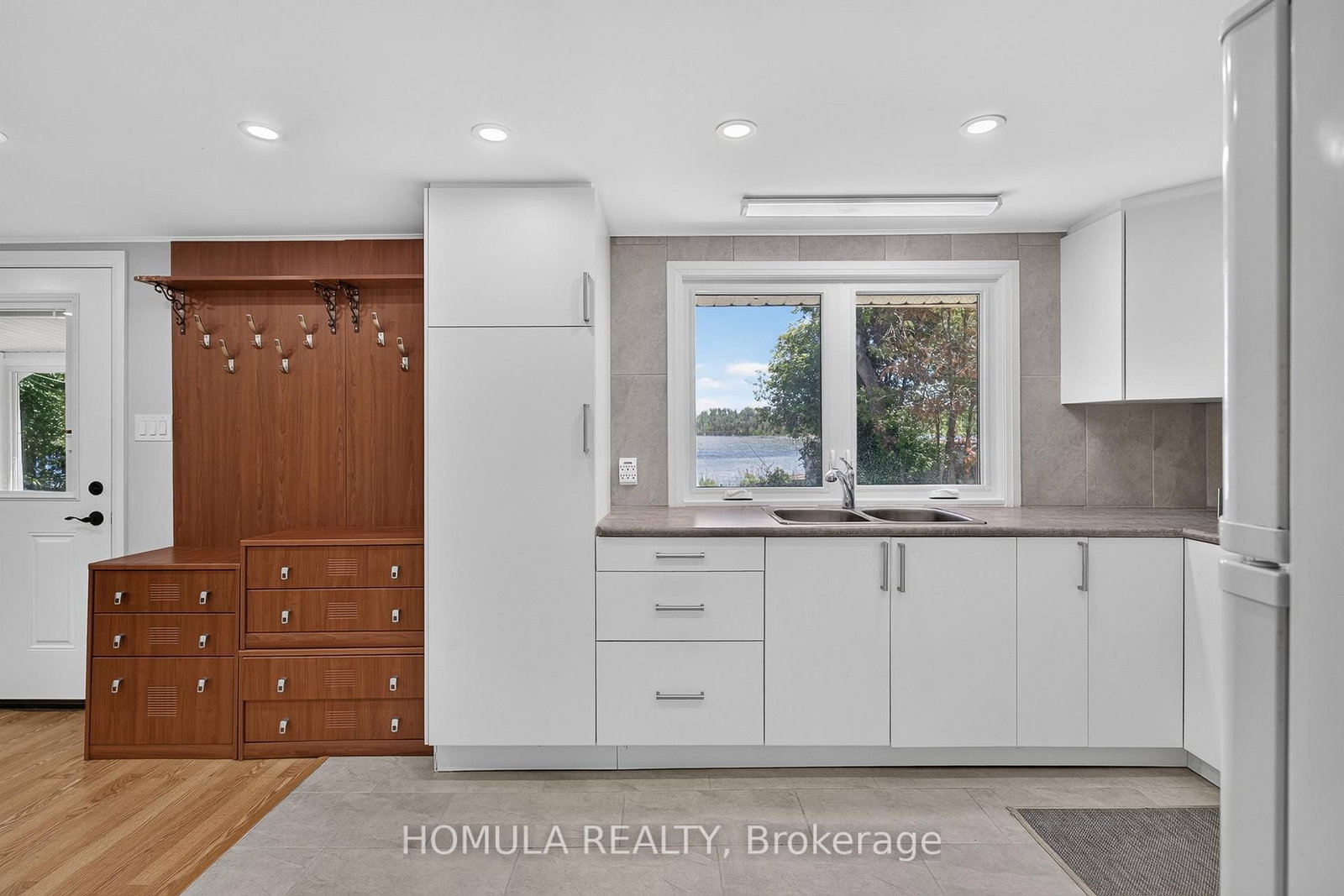 24 Riverside Drive • Kawartha Lakes, ON photo 17