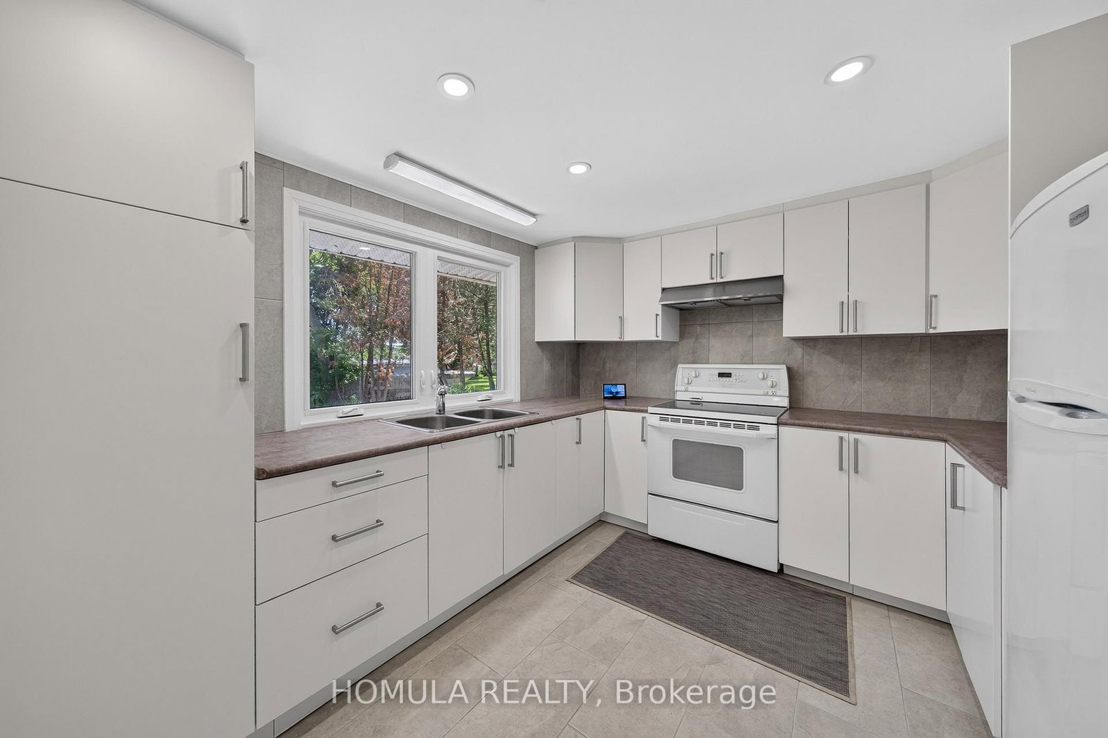 24 Riverside Drive • Kawartha Lakes, ON photo 20
