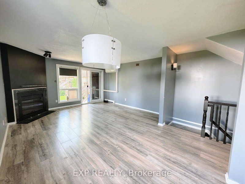 406 BRISTON Private photo 5
