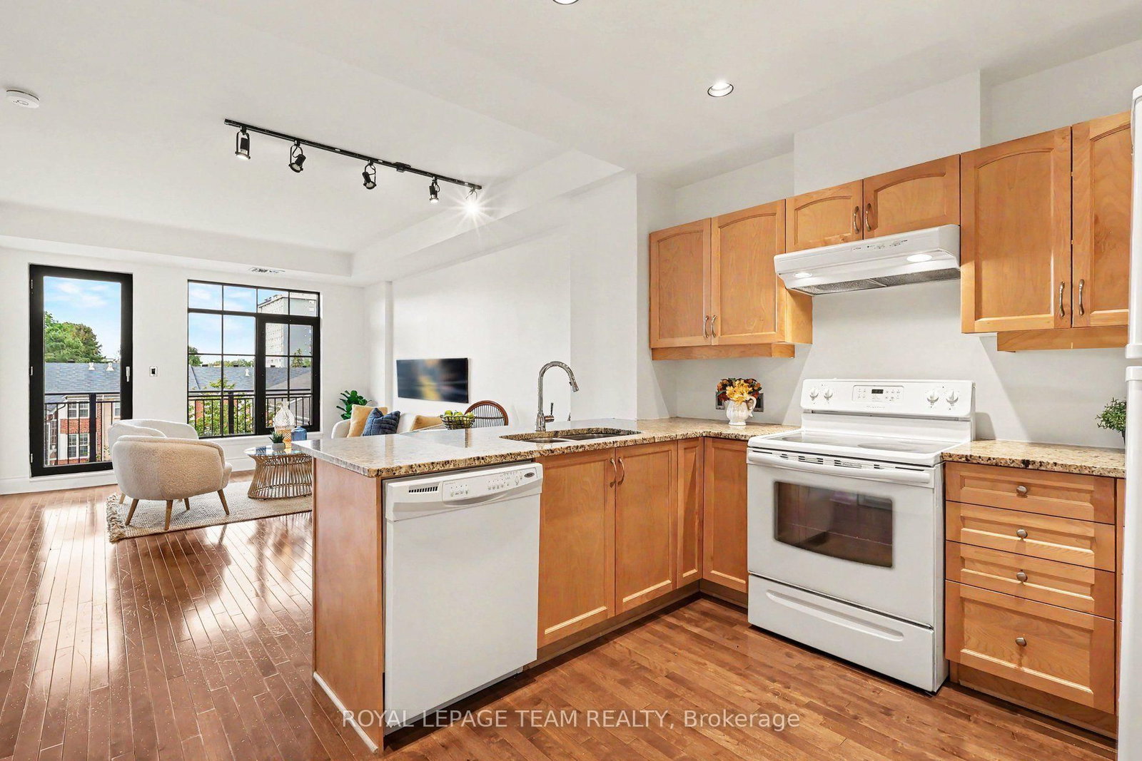 330 Loretta Avenue S • #405 • Ottawa, ON photo 10