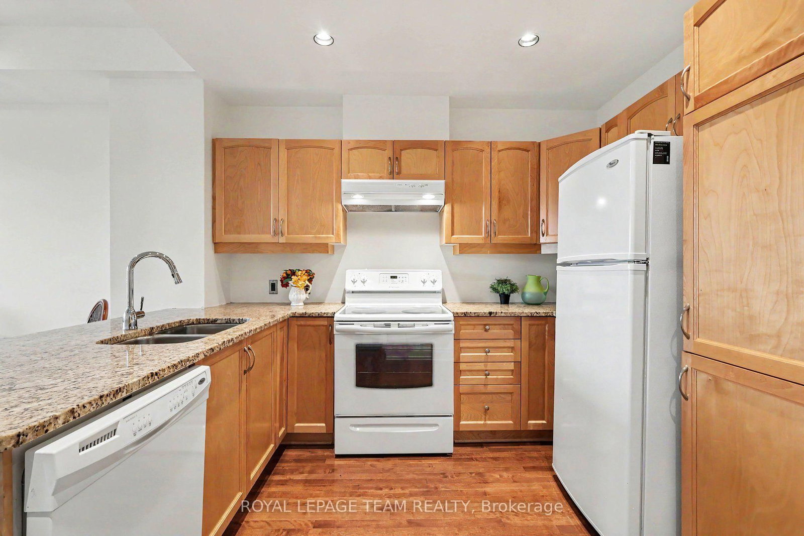 330 Loretta Avenue S • #405 • Ottawa, ON photo 9