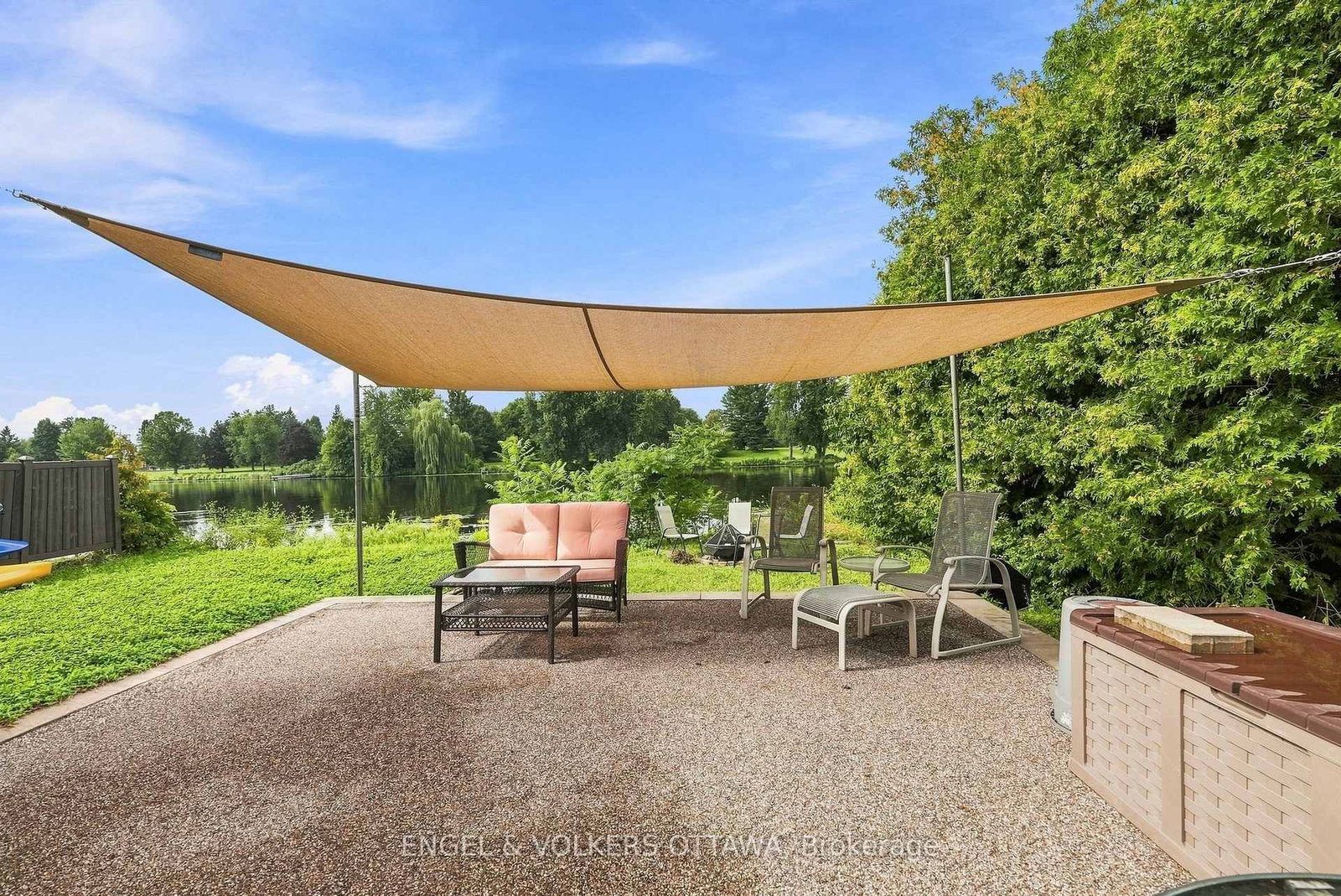 1760B River Road • Ottawa, ON photo 36
