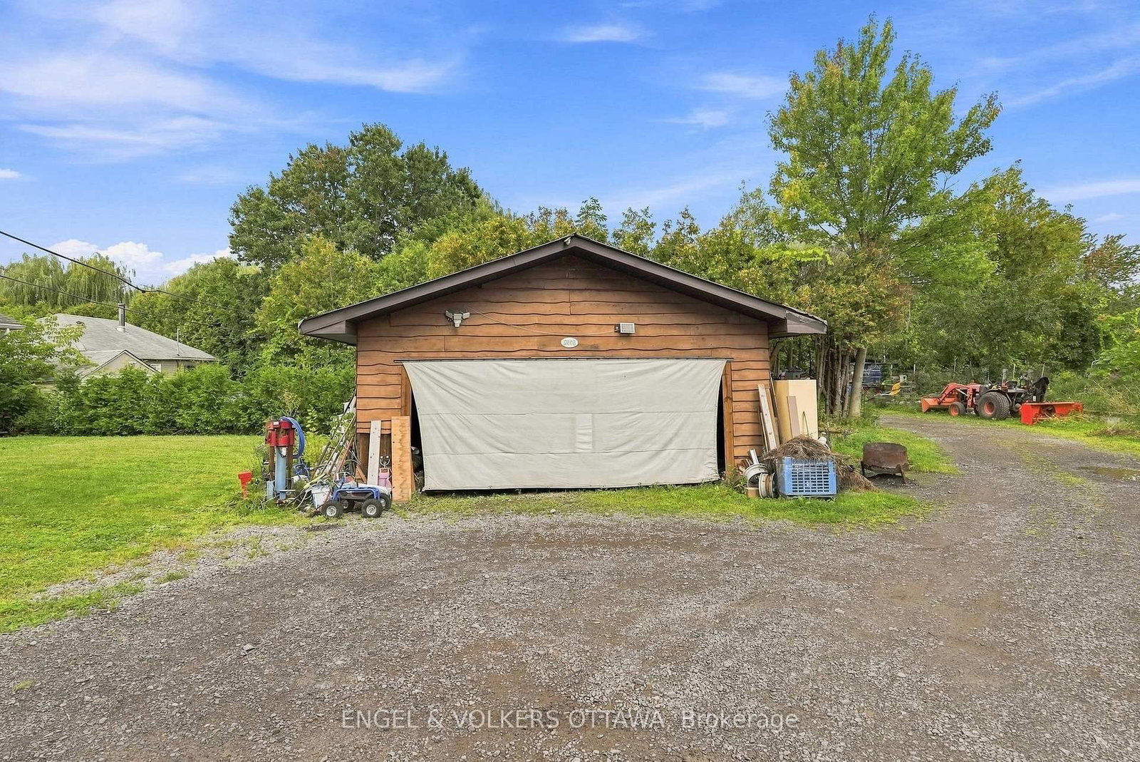 1760B River Road • Ottawa, ON photo 43