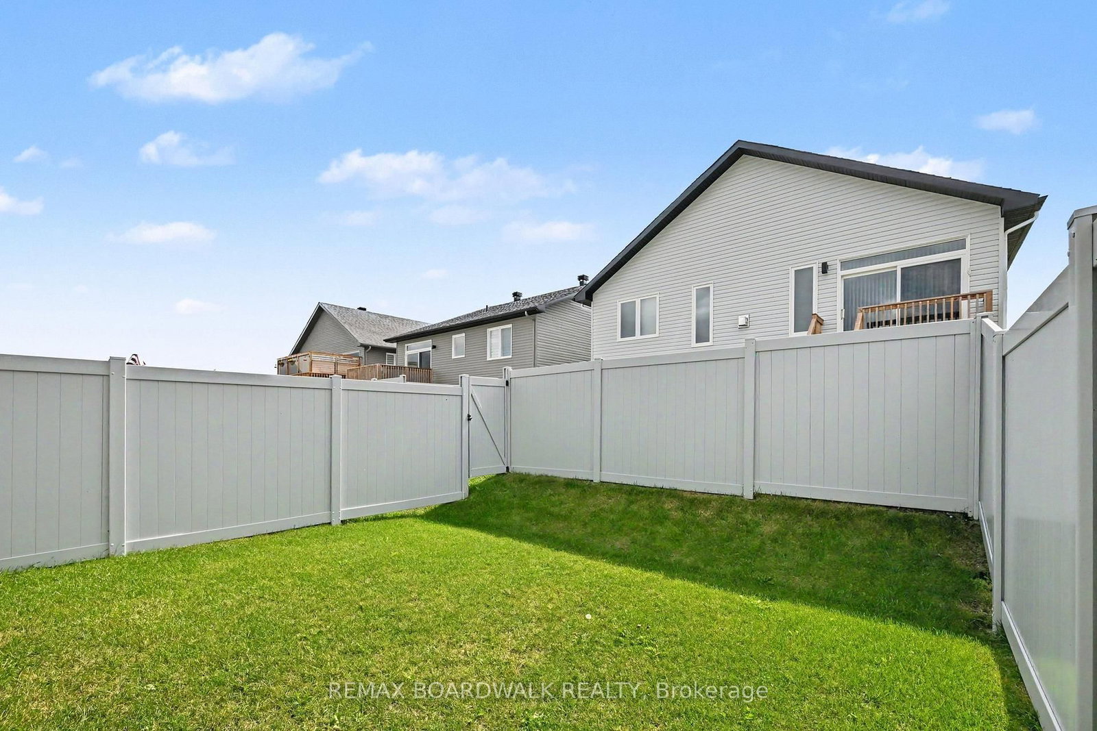 100 Seabert Drive • Arnprior, ON photo 34