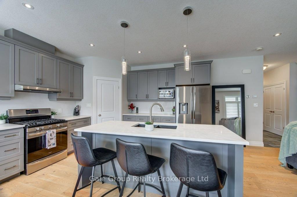 971 Downing Drive • Woodstock, ON photo 10