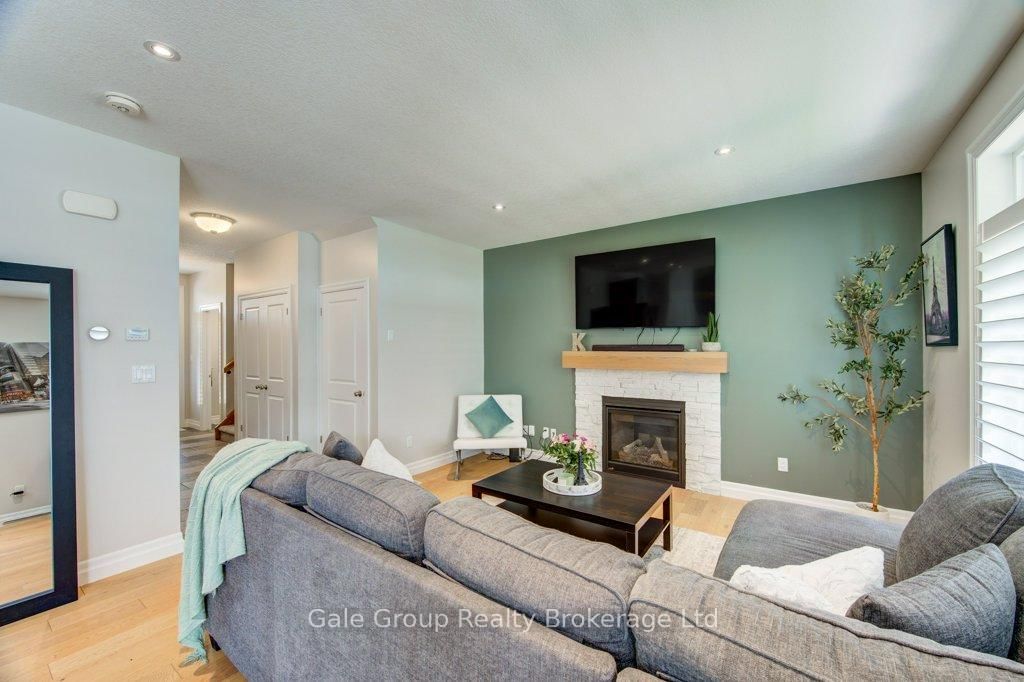 971 Downing Drive • Woodstock, ON photo 18