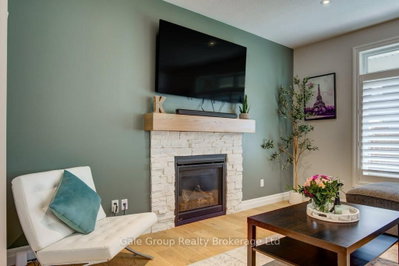 971 Downing Drive • Woodstock, ON photo 5