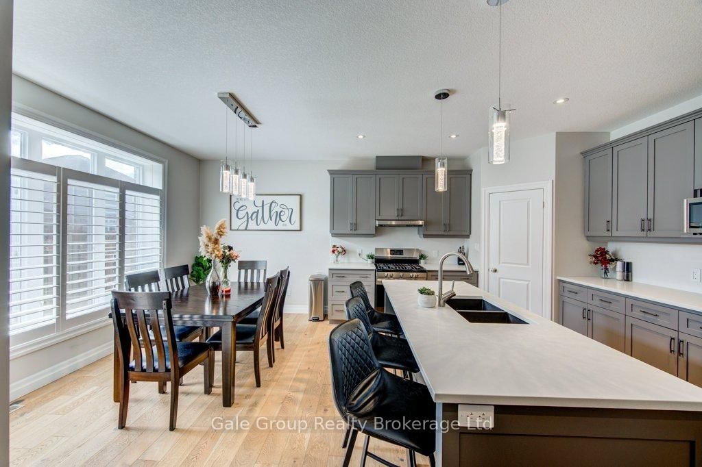 971 Downing Drive • Woodstock, ON photo 8