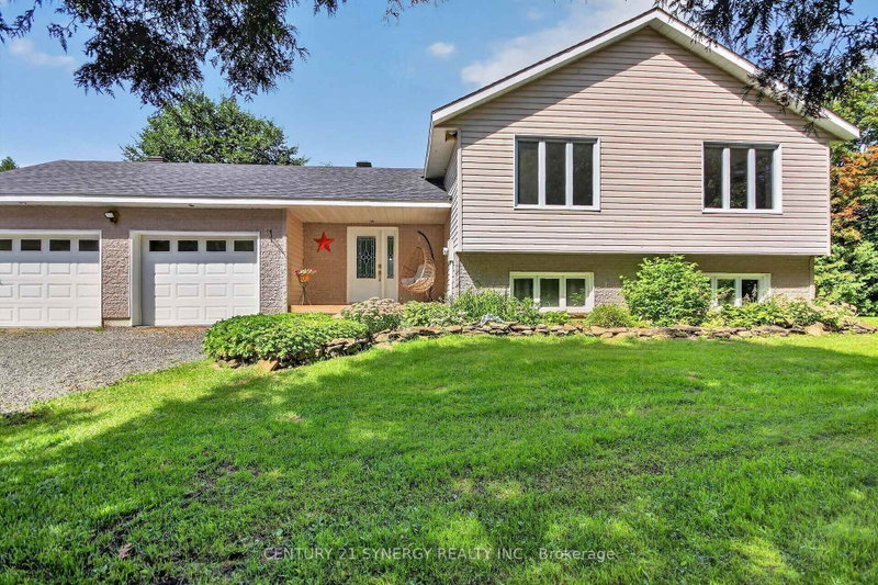 496 William Campbell Road