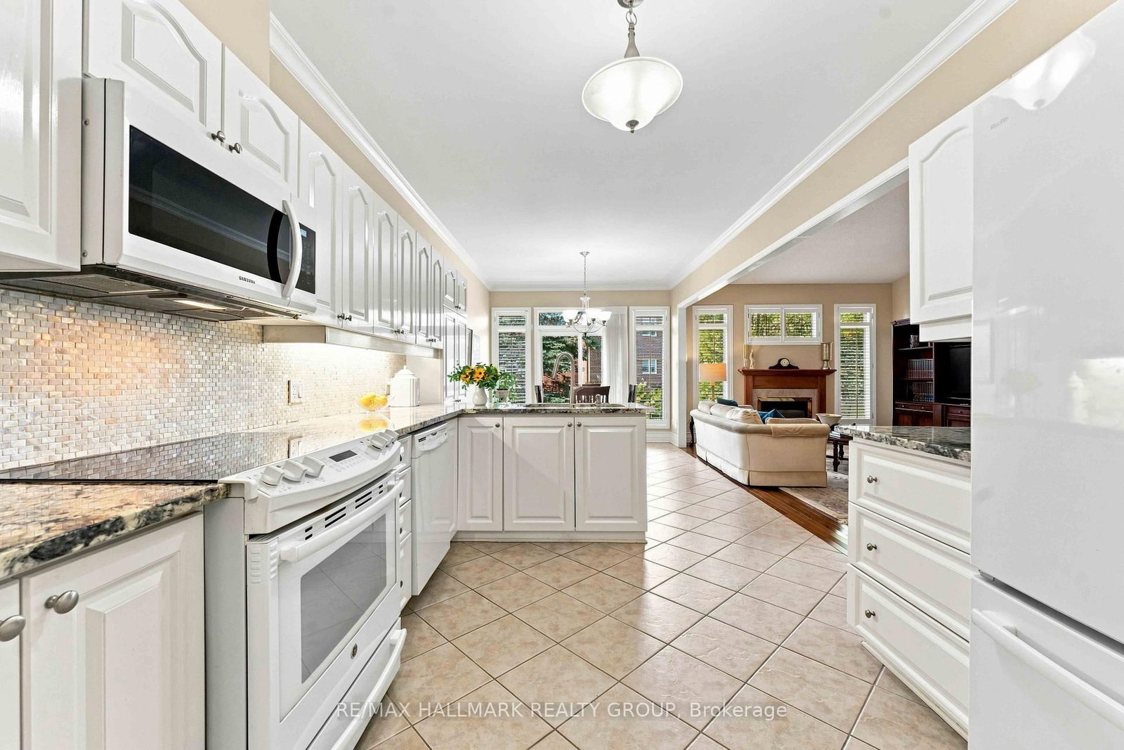 121 Bartlett Private • Ottawa, ON photo 19