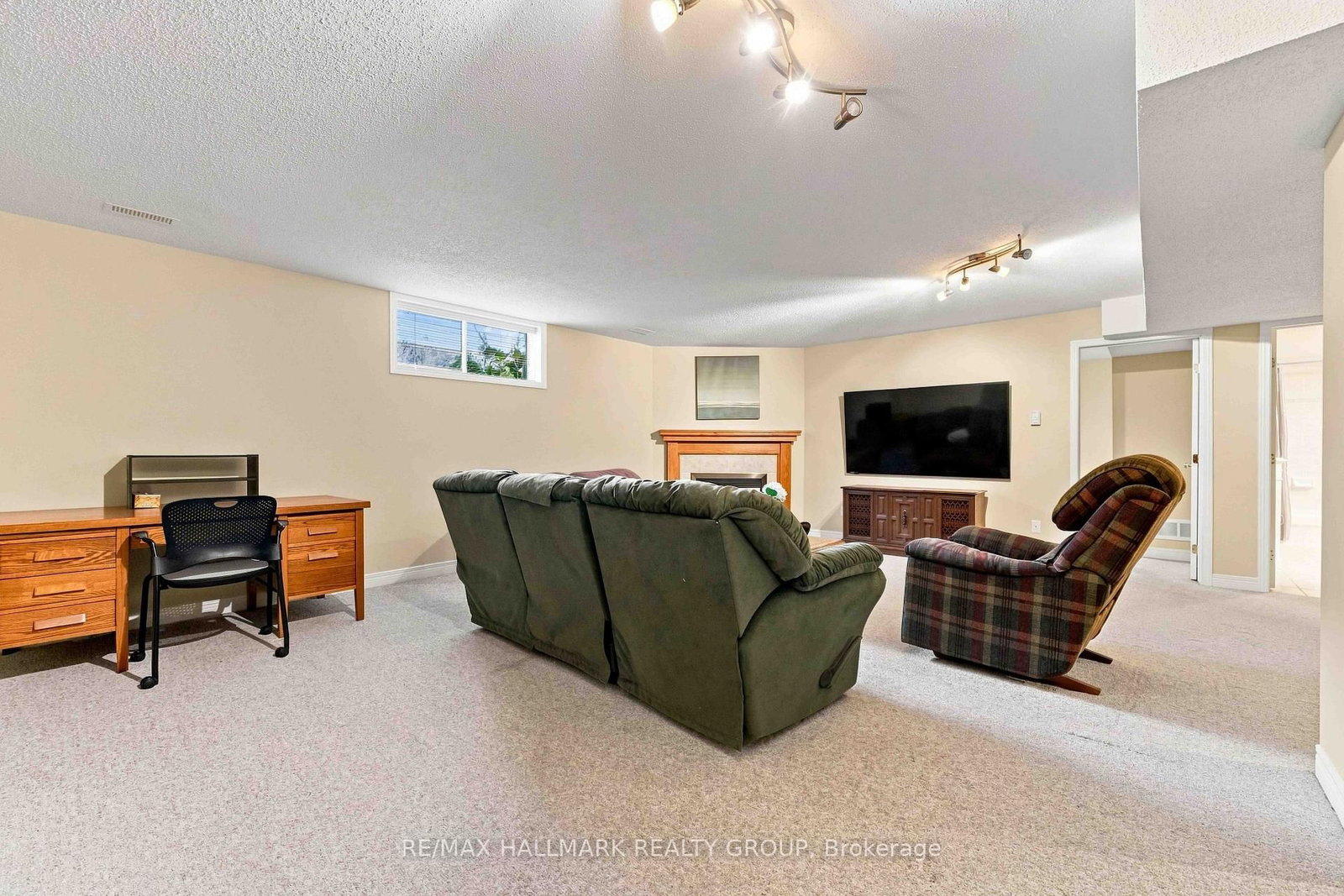 121 Bartlett Private • Ottawa, ON photo 30