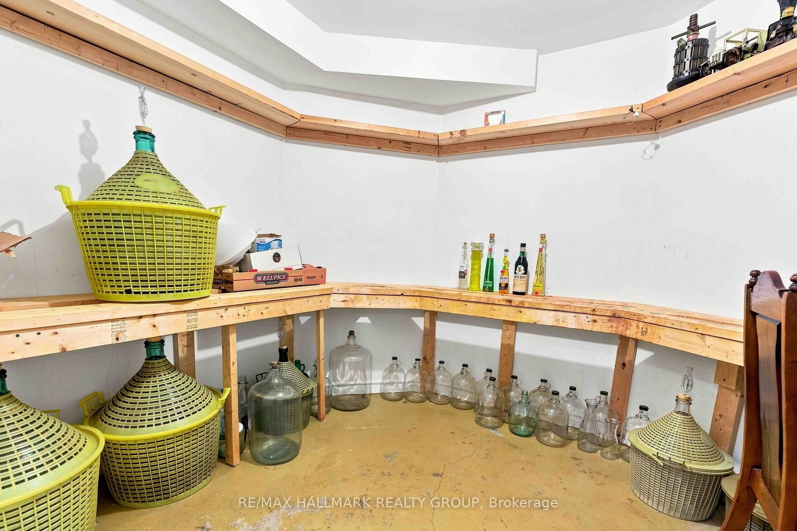 121 Bartlett Private • Ottawa, ON photo 35