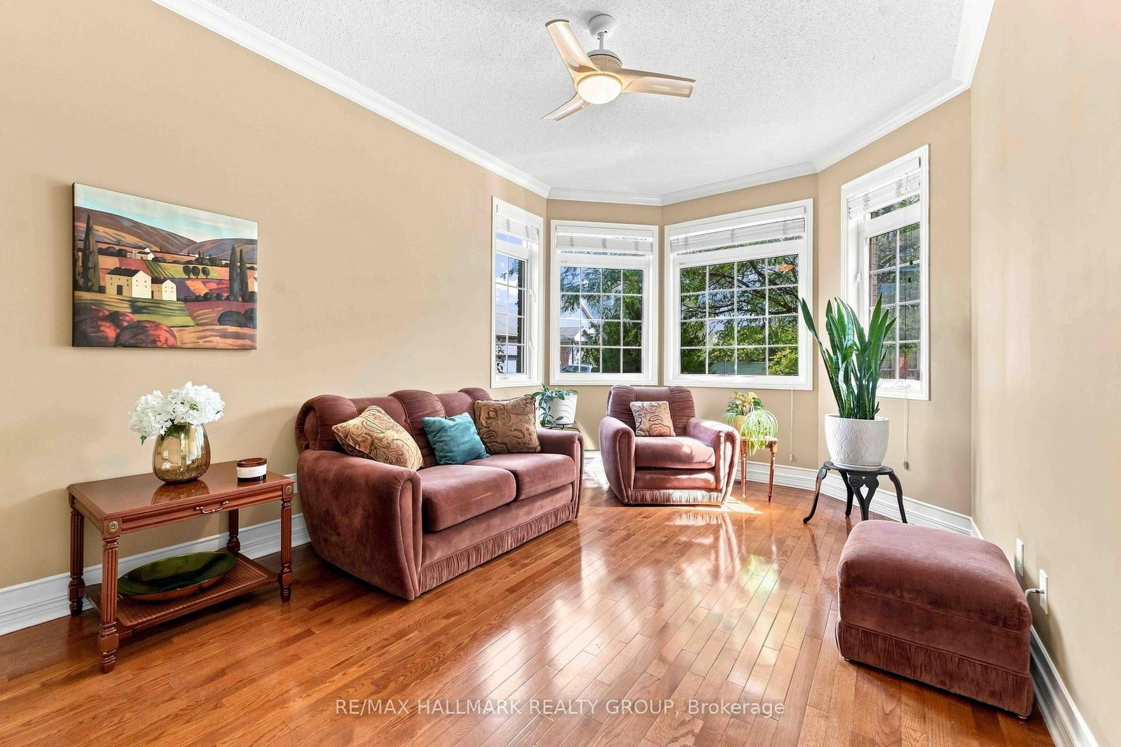 121 Bartlett Private • Ottawa, ON photo 4