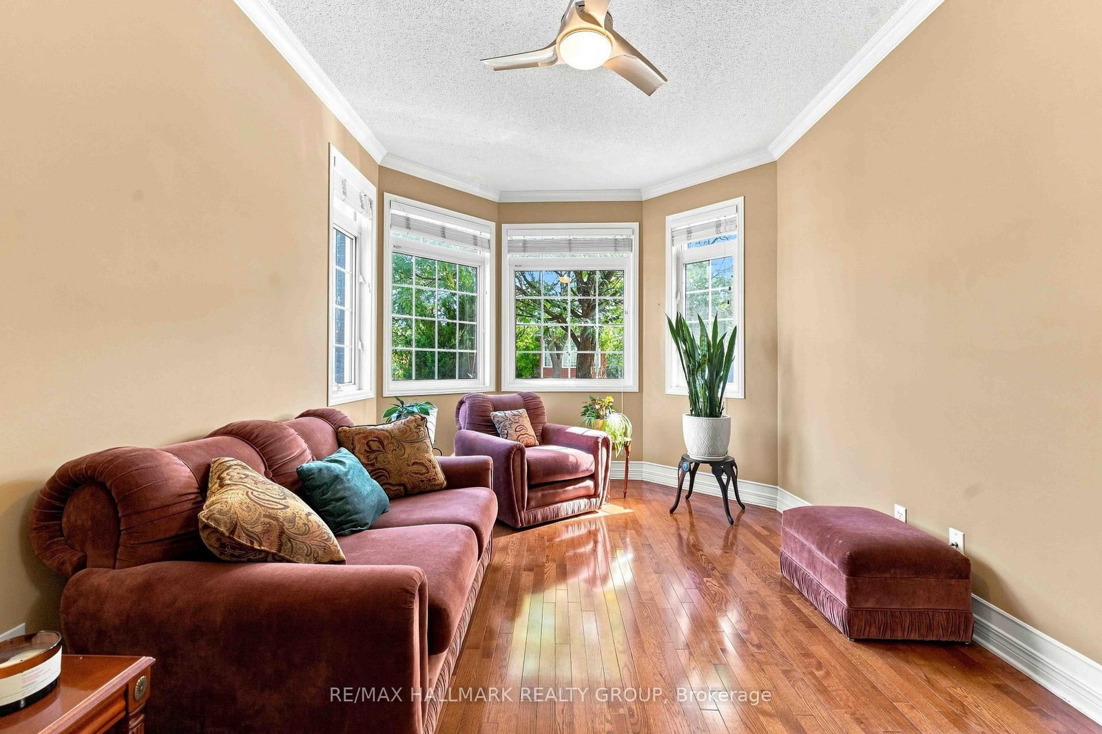 121 Bartlett Private • Ottawa, ON photo 5