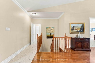 121 Bartlett Private • Ottawa, ON photo 9