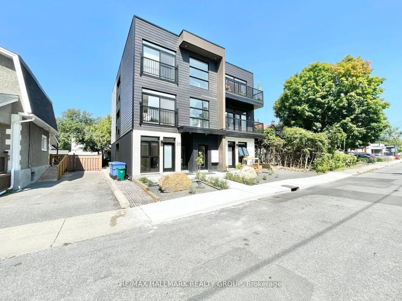 303 - 25 Grant Street
