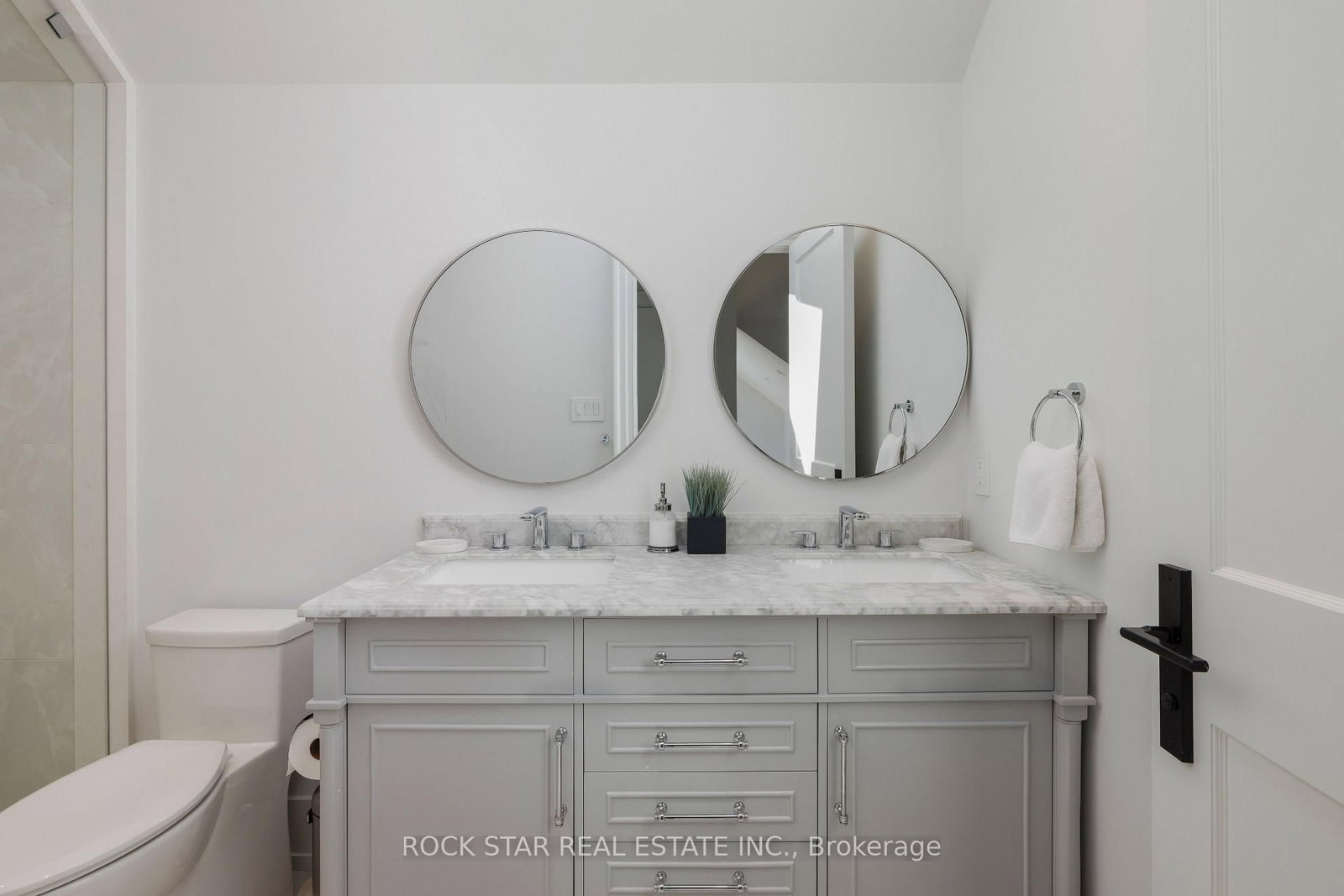 9275 Wellington Rd 50 • Erin, ON photo 33