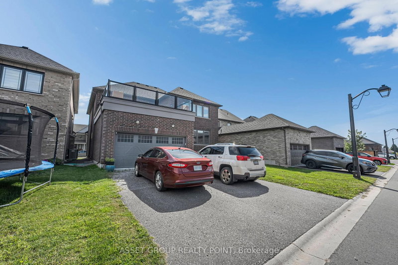 202 Strachan Street