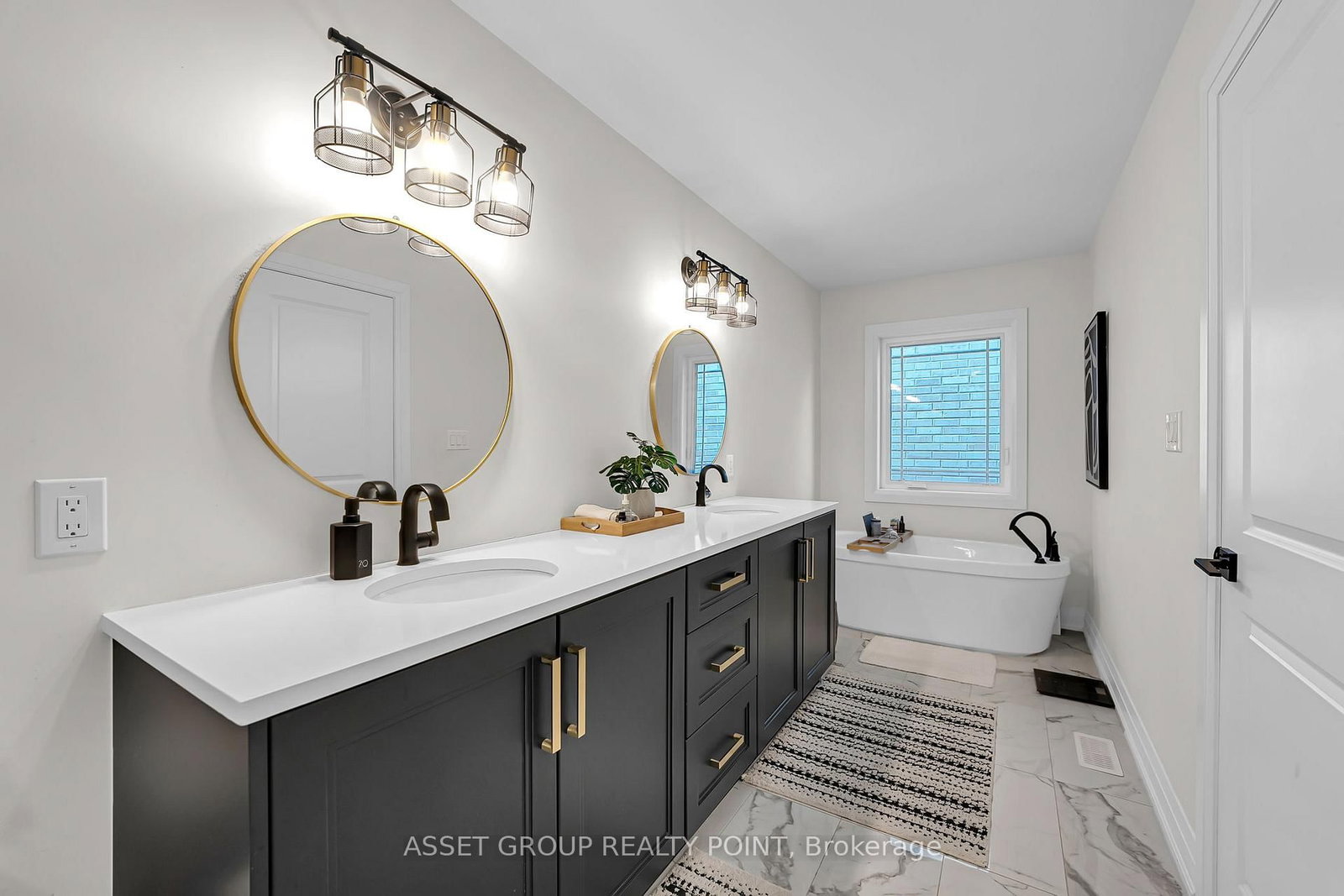 202 Strachan Street • Port Hope, ON photo 42