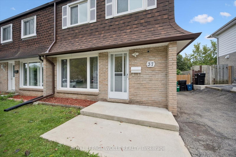 37 Shadeland Crescent