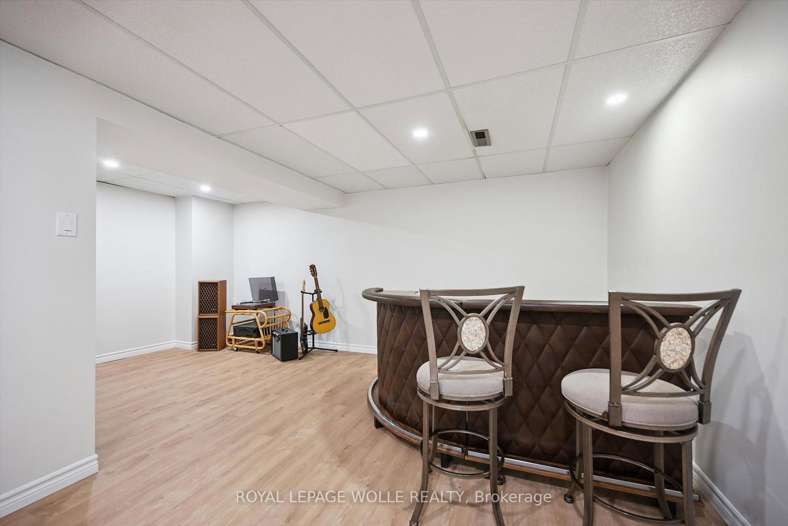 37 Shadeland Crescent • Kitchener, ON photo 28