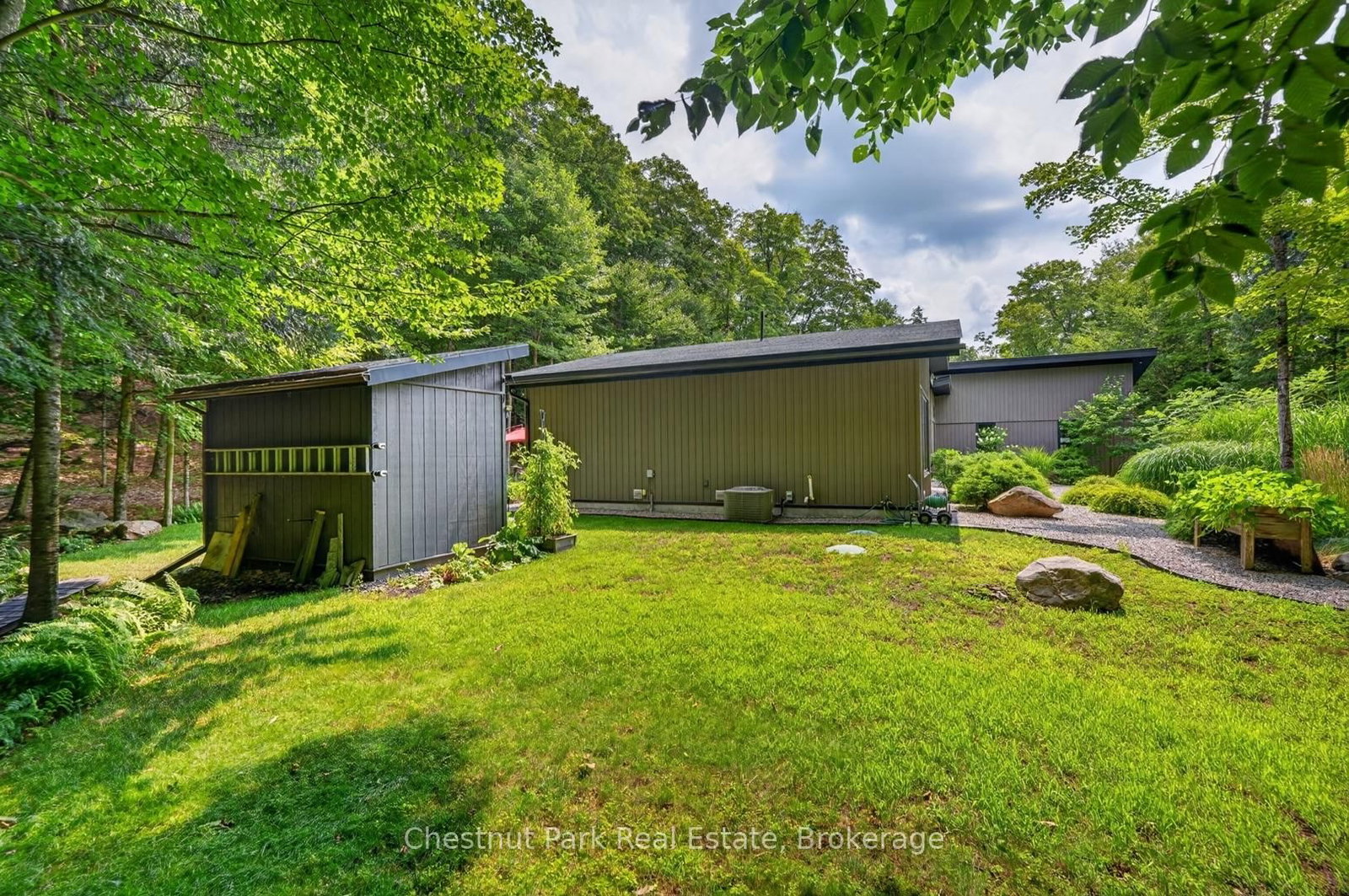 115 Lindgren Road E • Huntsville, ON photo 44