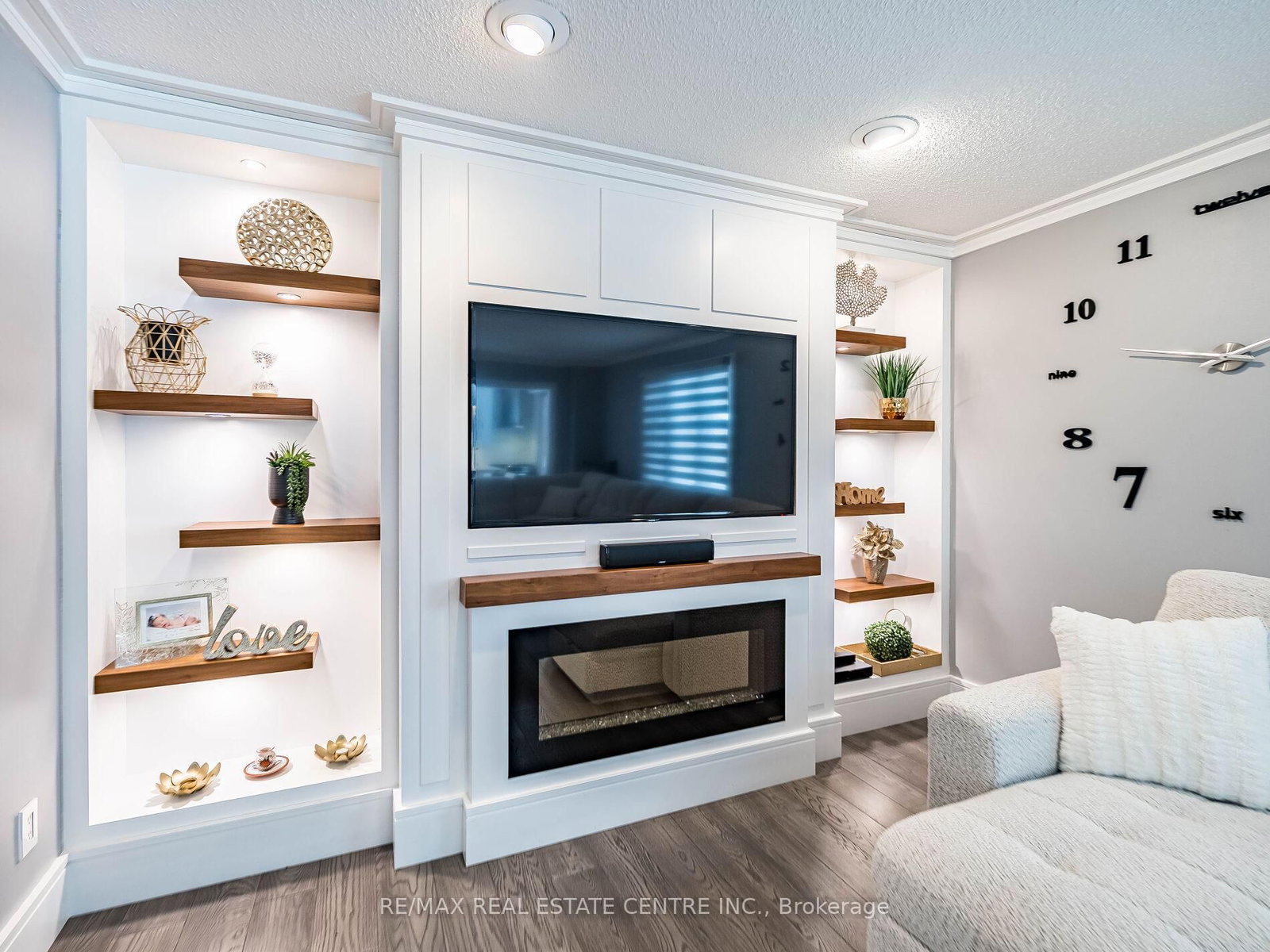 114 Parkwood Crescent • Hamilton, ON photo 17