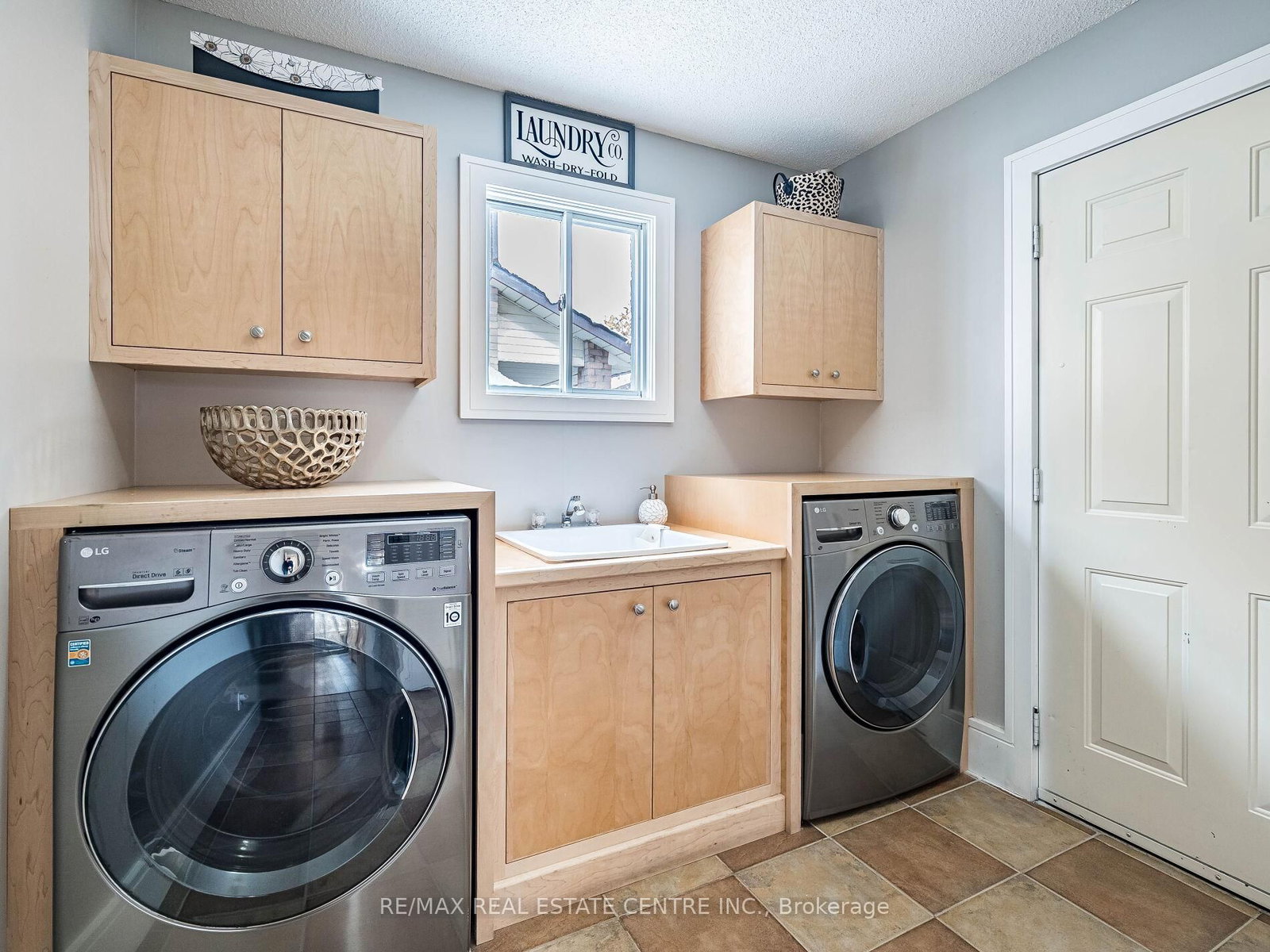 114 Parkwood Crescent • Hamilton, ON photo 24