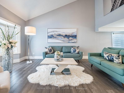 114 Parkwood Crescent • Hamilton, ON photo 9