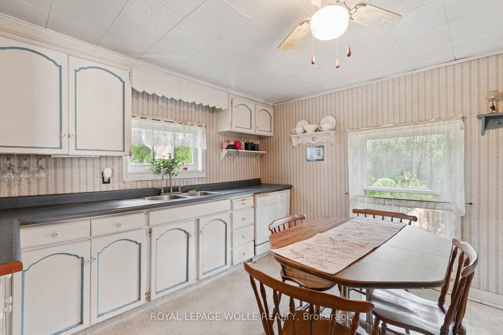 53 Capron Street • Brant, ON photo 10
