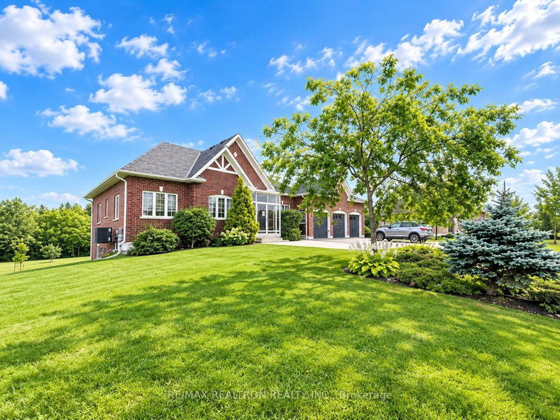 59 Songbird Crescent