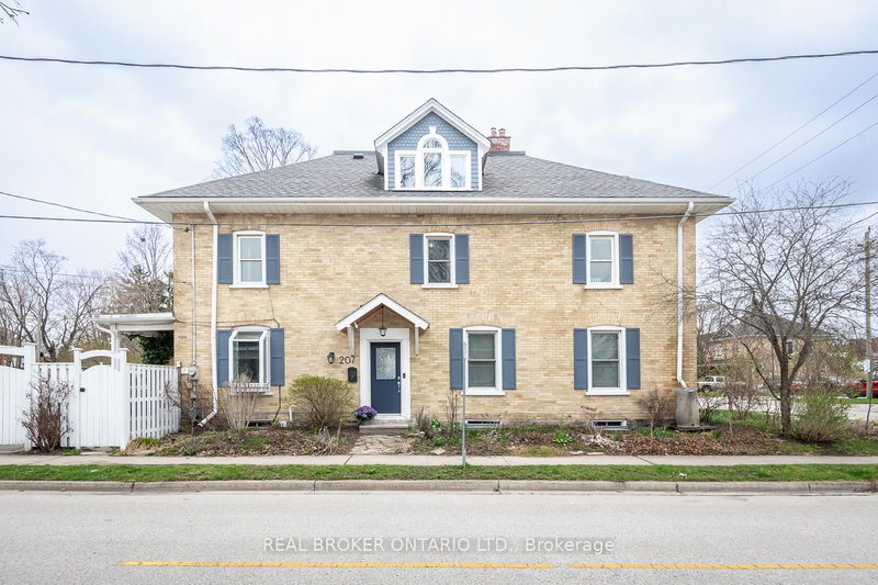 207 Waterloo Street N N