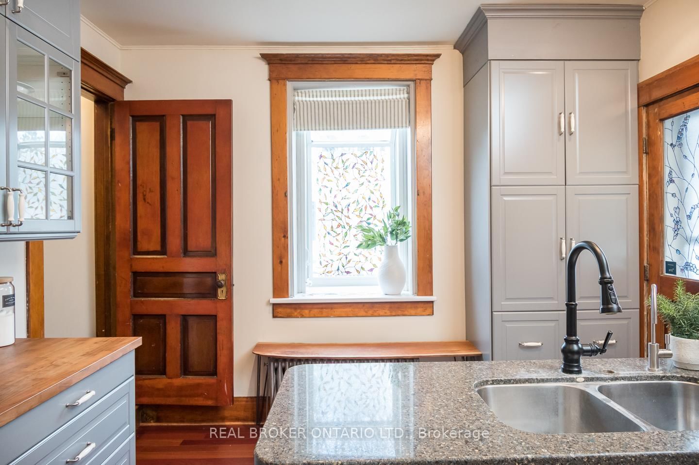 207 Waterloo Street N • Cambridge, ON photo 20