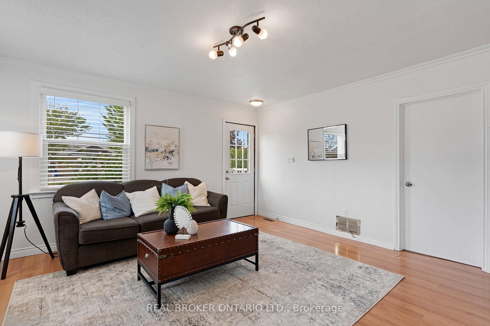 197 Ninth Avenue • Kitchener, ON photo 8