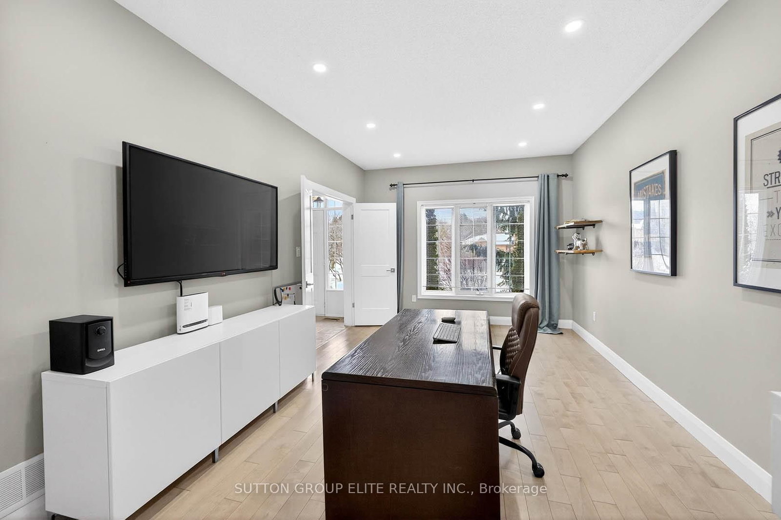 11 Elderberry Lane • Hamilton, ON photo 13