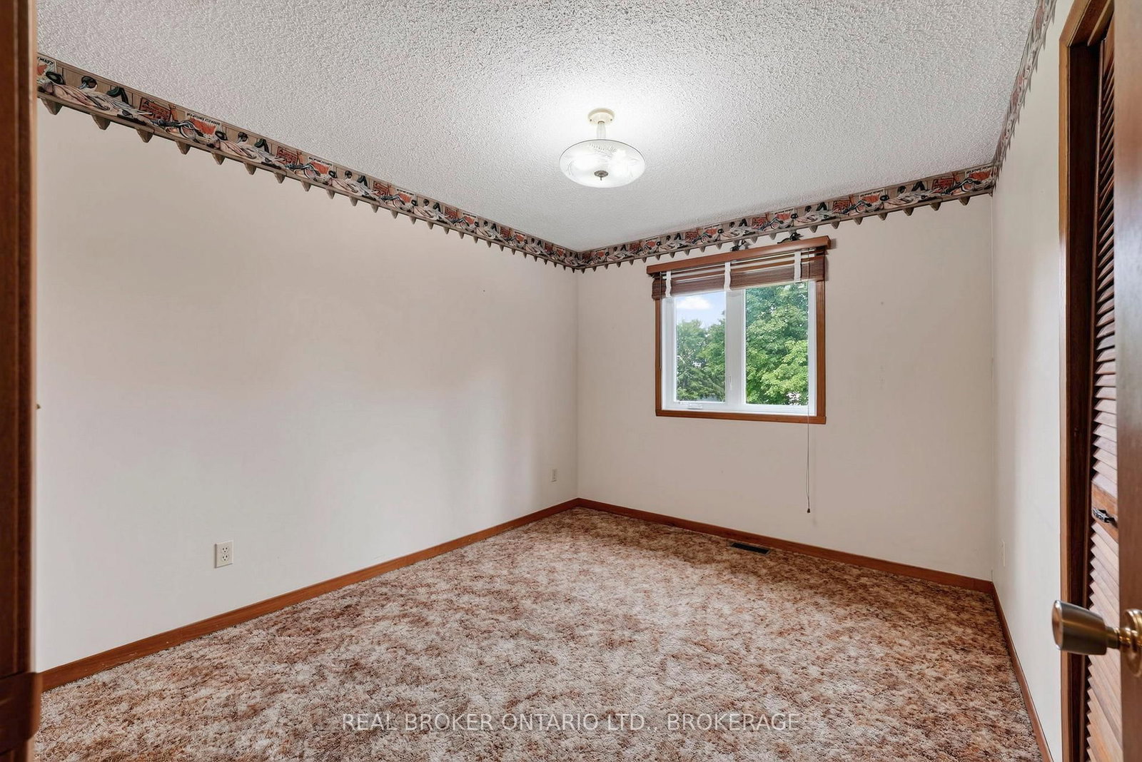 4 Loyalist Crescent • South Stormont, ON photo 11